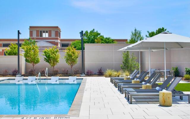 UNC Charlotte Marriott Hotel & Conference Center