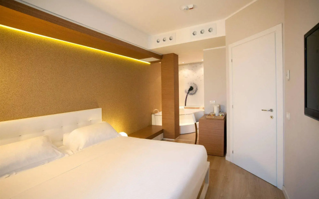 Oxygen Lifestyle Hotel