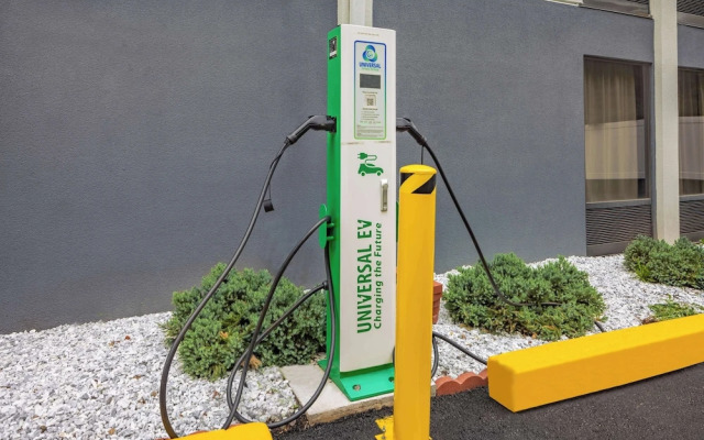 Spark by Hilton Clarks Summit