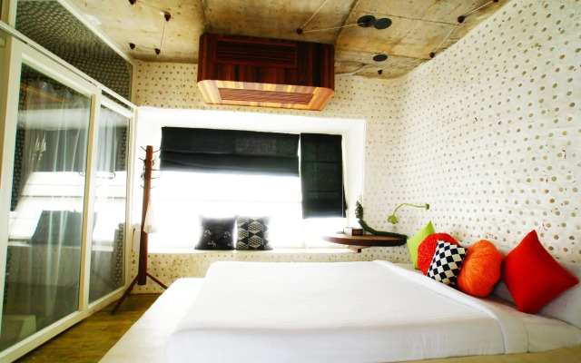 Mo Rooms