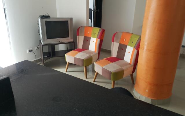 Apartamento 2 alcobas piso alto