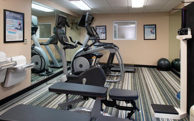Candlewood Suites Olathe by IHG