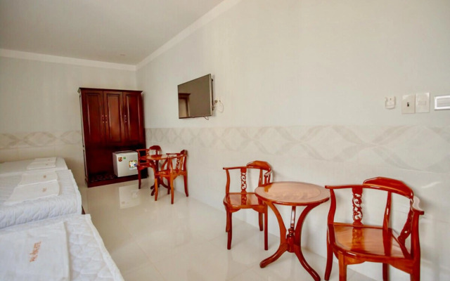 Phu Hong Hotel