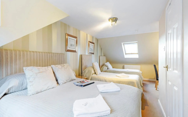 Arden Guest House, Craigmillar Castle Edinburgh