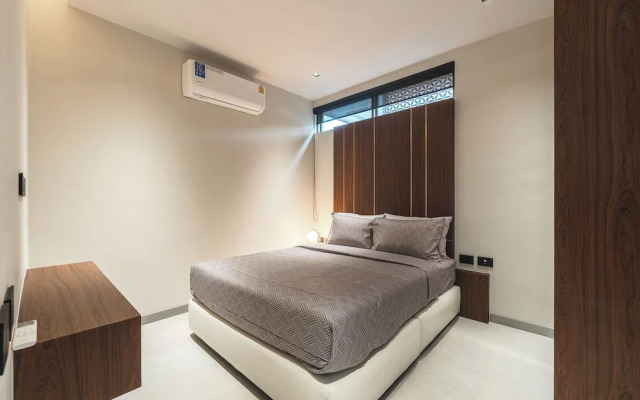 4BR Pool Villa Near Beach V200