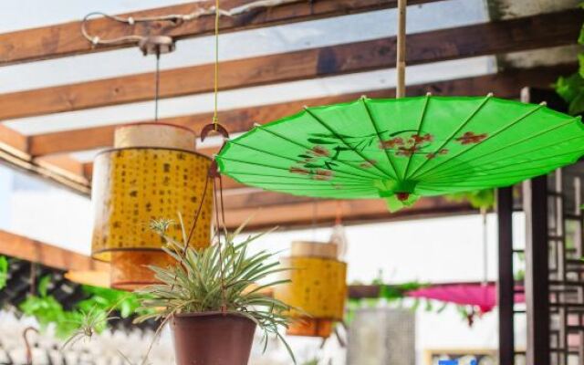 Qinde Inn · Jingxian Yaju