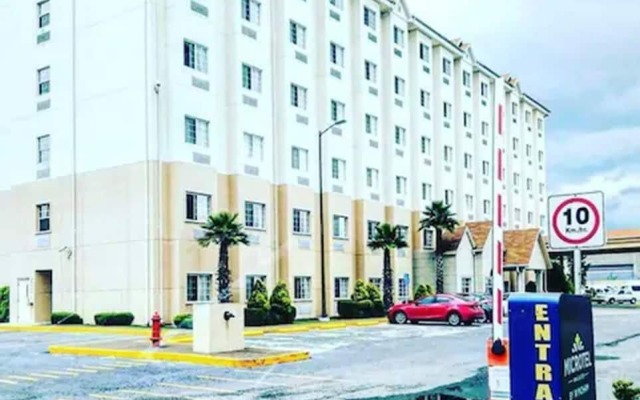 Microtel Inn and Suites Toluca