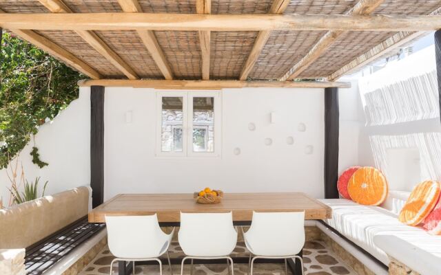 Kallos Villas & Suites
