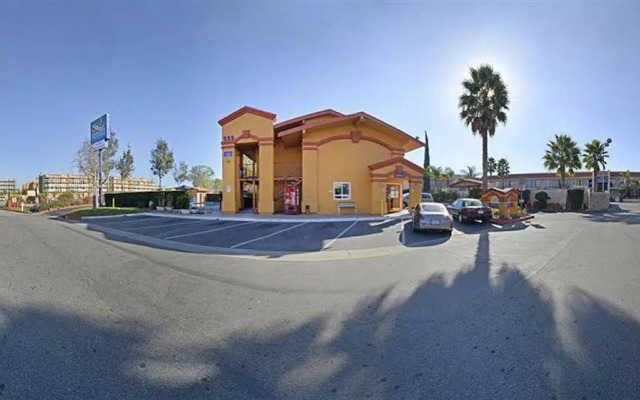 Americas Best Value Inn & Suites Escondido