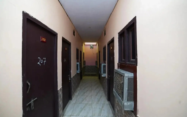 Aarav Guest House by OYO Rooms