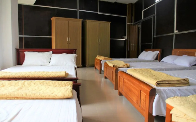 Tung Thu Beach Bungalow