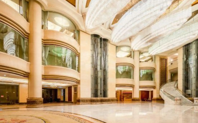 Galaxy International Holiday Hotel