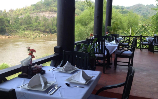 Vang Ngern River Resort
