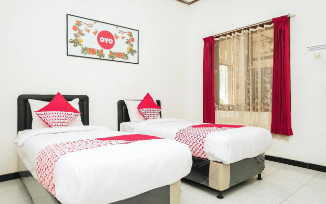 OYO 353 Loesje Guest House Syariah