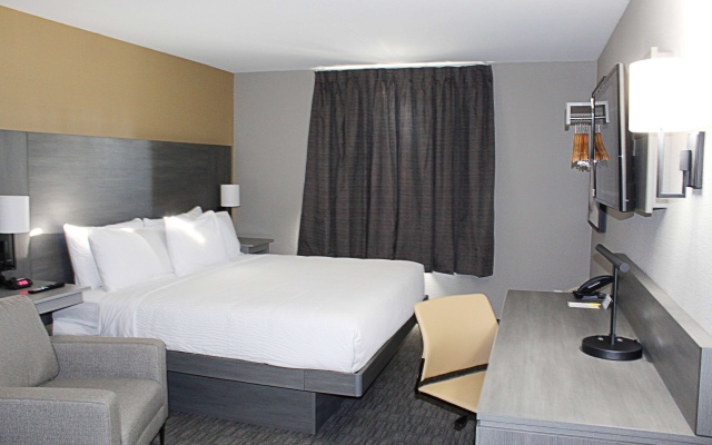 Days Inn by Wyndham Stony Plain