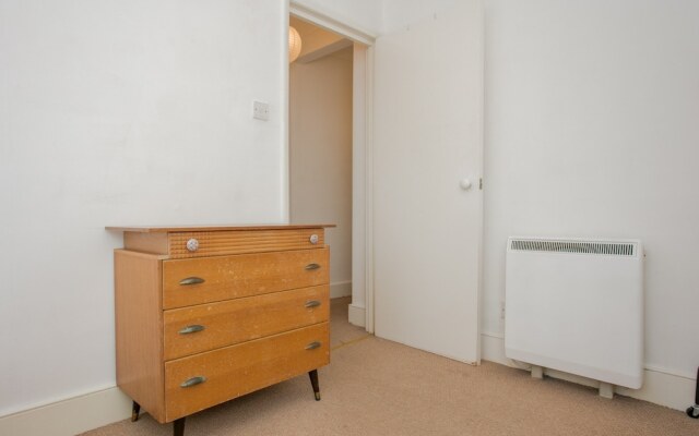 2 Bedroom Flat In Peckham