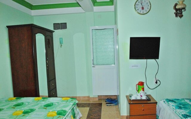 Phung Hong Hotel