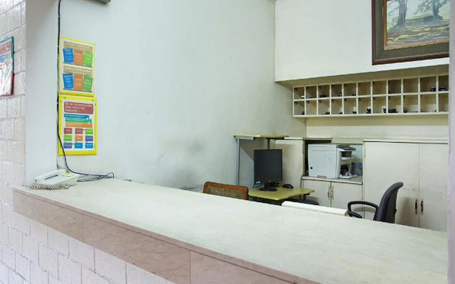 Broadway Court Apartelle