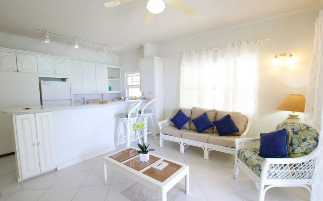 Leith Court Beachfront Apartments