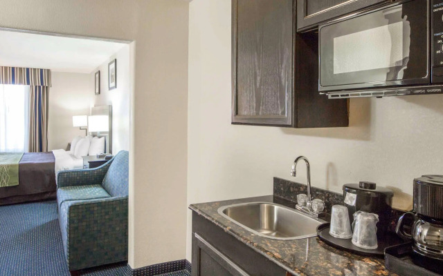 Comfort Inn Tulsa-Downtown West