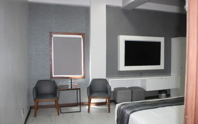 Hotel Grand One Plaza