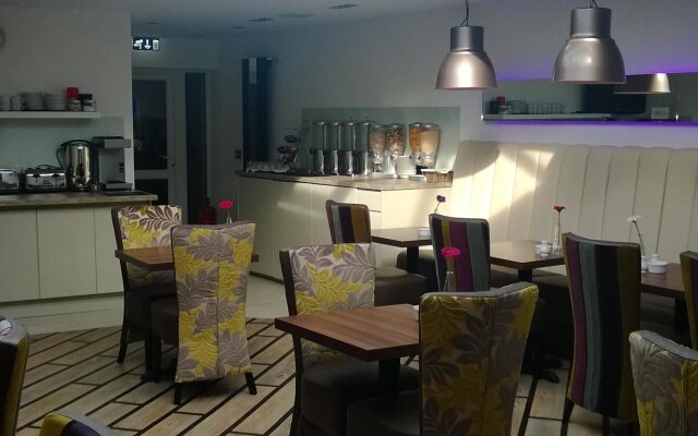 Gatwick Belmont Hotel