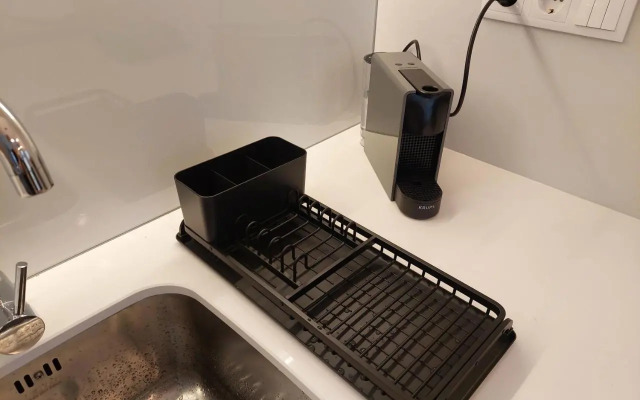 Charming Central Studio with AC