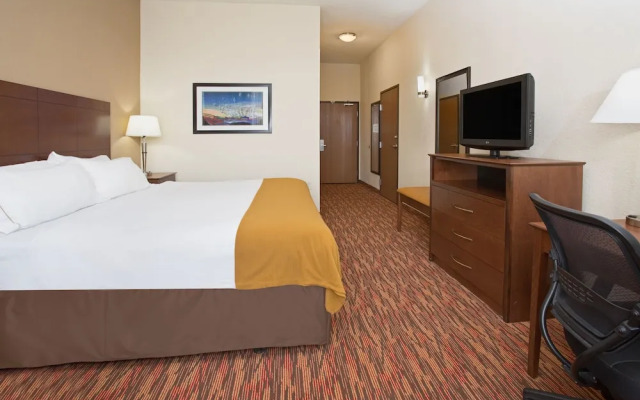 Holiday Inn Express Hotel & Suites Truth