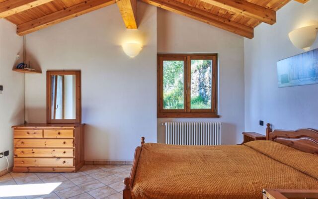 House Ronco Dongo 32460