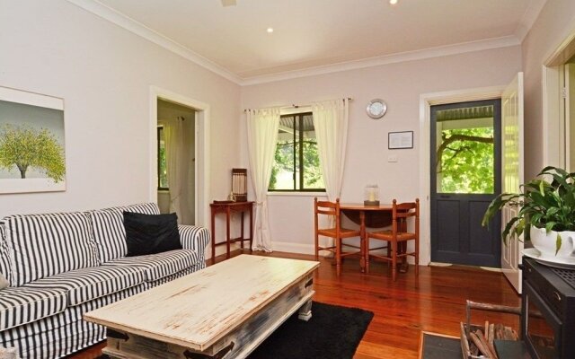 Avoca House – Guest Rooms – Lovedale
