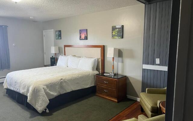 Vacationland Inn & Suites