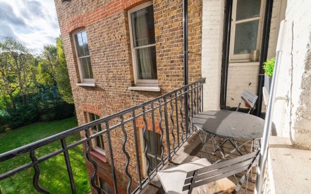 Stunning Maida Vale Apartment