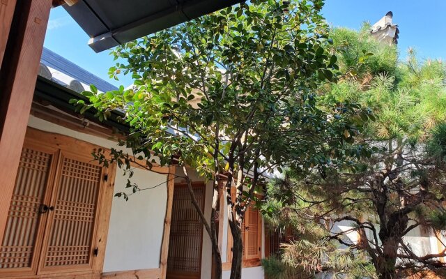 Jeonjuhanokvillage Sarangnamoo