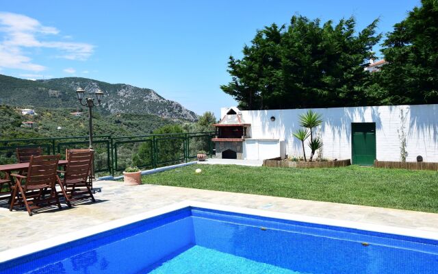 Four Seasons Villas