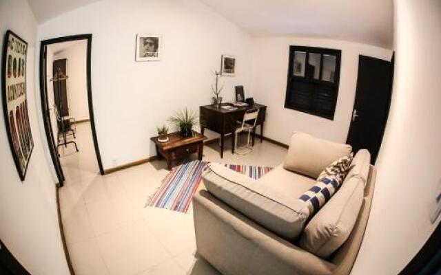 Um Hostel