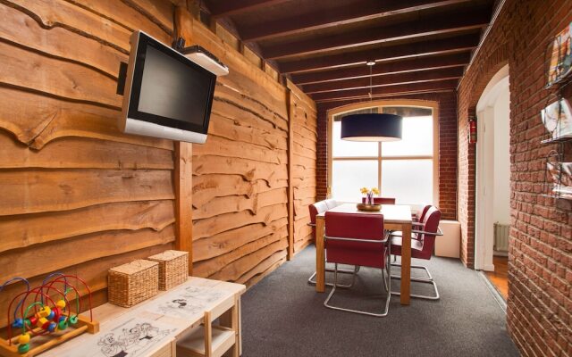 Simplistic Holiday Home in Kaatsheuvel near Efteling