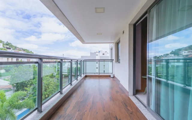 Apto com Piscina Wifi Ar-condicionado e Garagem