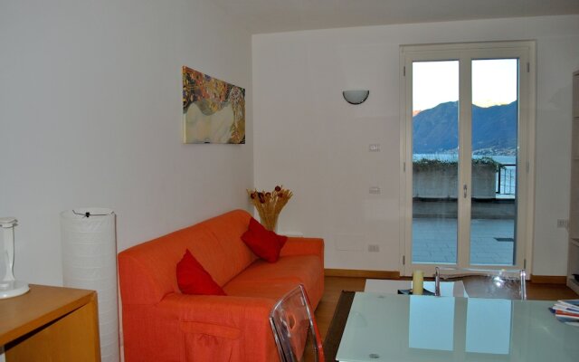 Silver Lake Residence