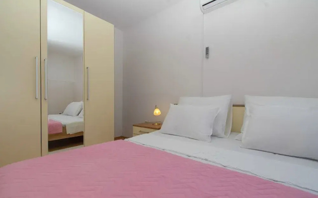 House Green Side Sunset