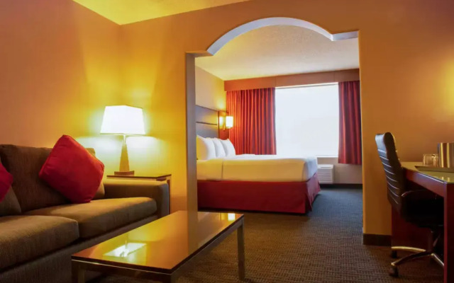 Radisson Hotel & Suites Fort McMurray