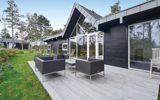 Amazing Home in Ebeltoft With 4 Bedrooms and Wifi