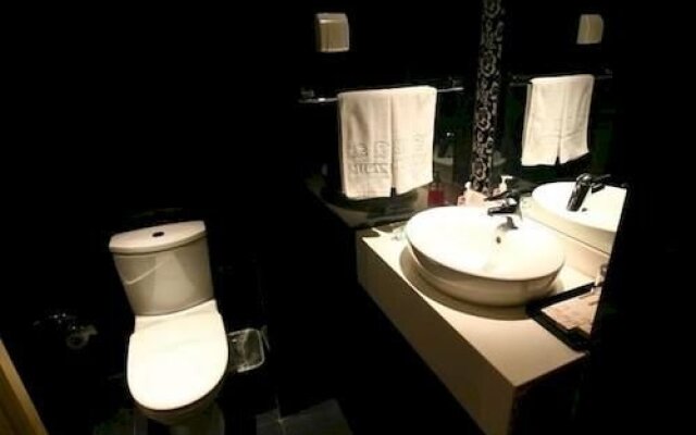 East Milan Hotel Zhengzhou