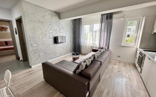 Mega Rossa Residence
