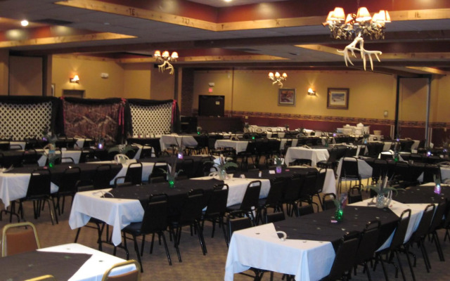 Dodge House Hotel & Convention Center