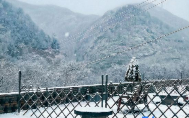 Yan'an Heritage Cave Hotel – Outside – Yanan