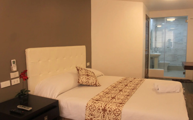 Pura Vida Resort