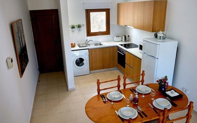 Skeleas Pissouri Apartments