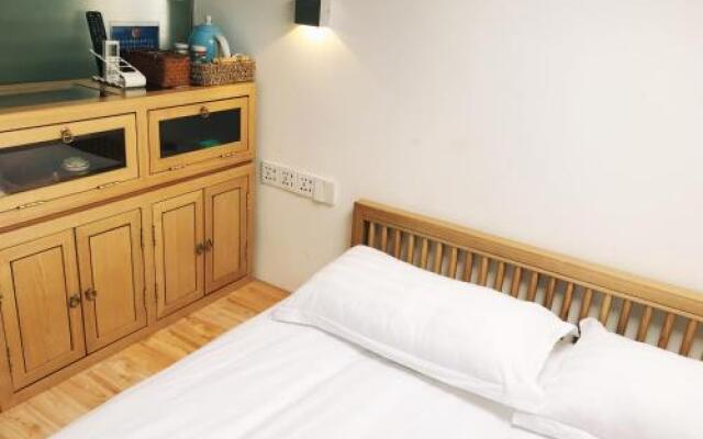 Fullmoon Hostel