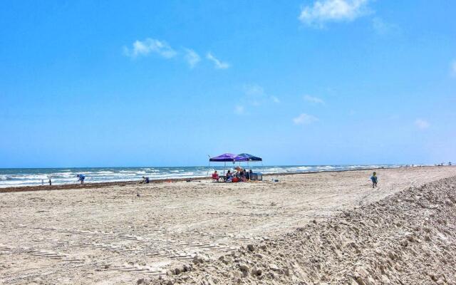 Channelview 216