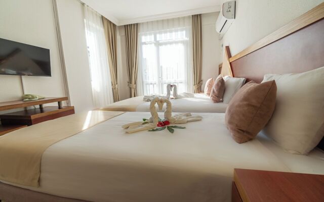 Far Life Hotel